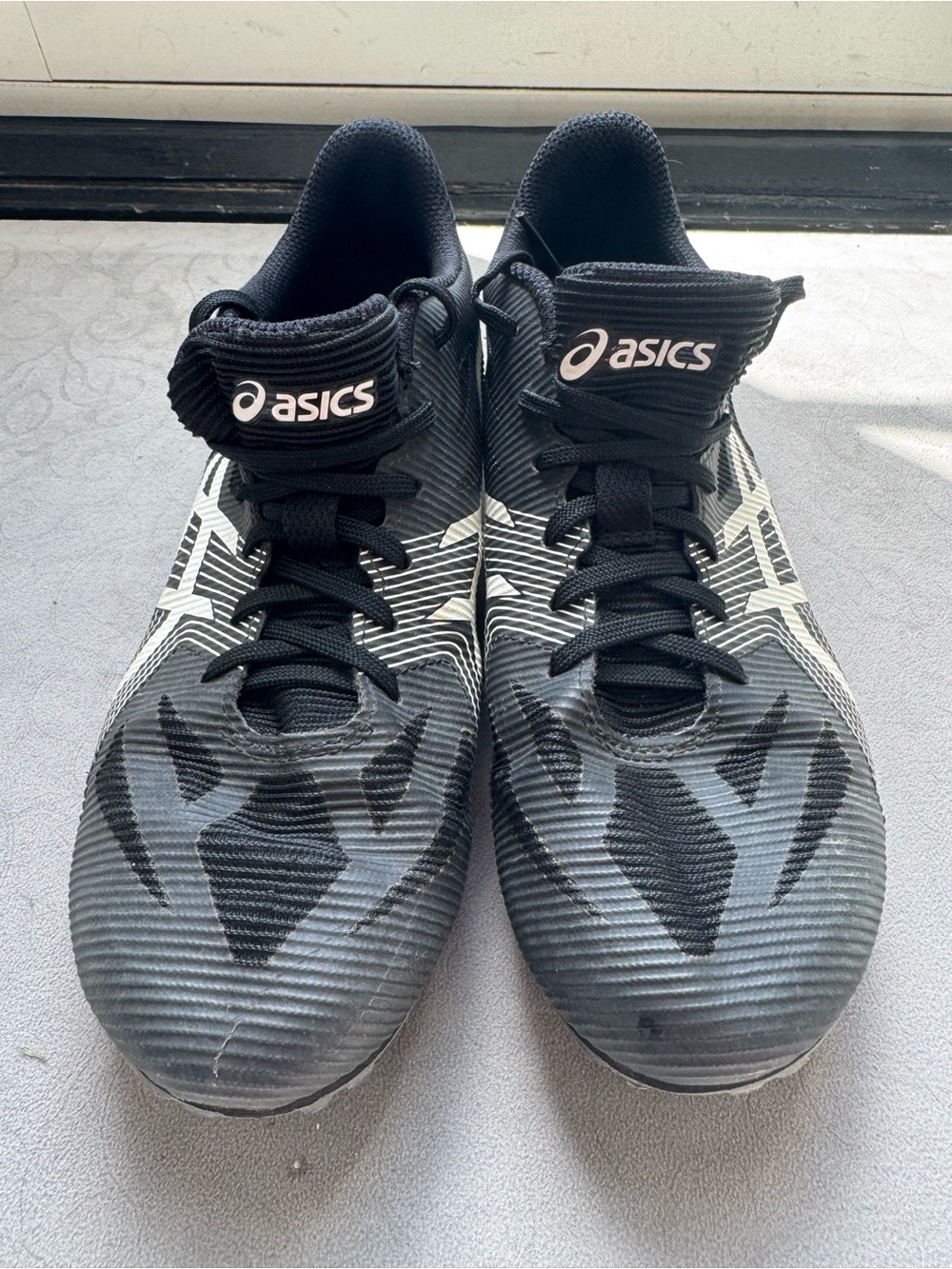 ASICS Track & Field Spikes – Women’s Size 6.5 – Black/White